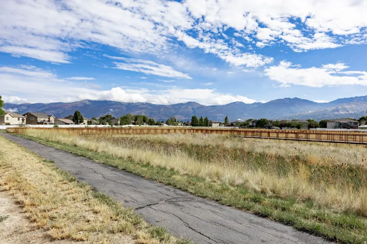 1065 W Windsor Dr, North Salt Lake, Utah 84054