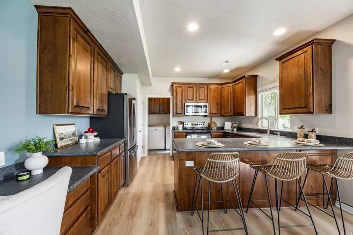 1065 W Windsor Dr, North Salt Lake, Utah 84054