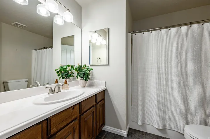 1065 W Windsor Dr, North Salt Lake, Utah 84054