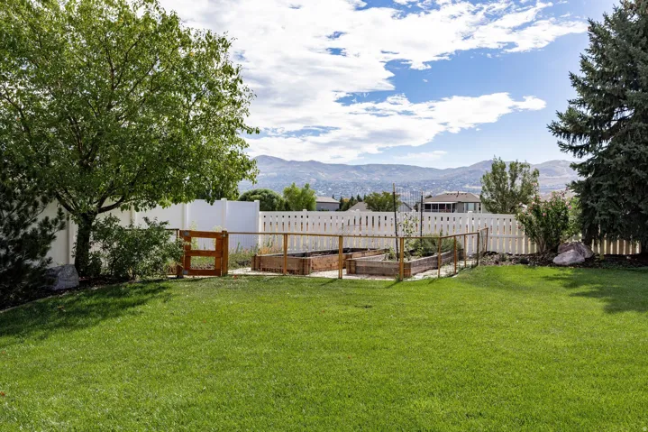 1065 W Windsor Dr, North Salt Lake, Utah 84054