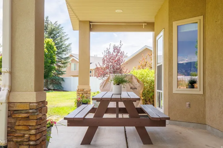 1065 W Windsor Dr, North Salt Lake, Utah 84054