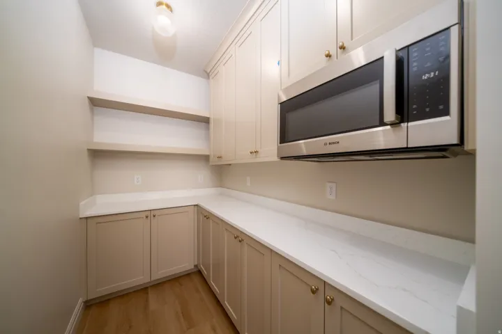 1125 E Center St, Hyde Park, Utah 84318