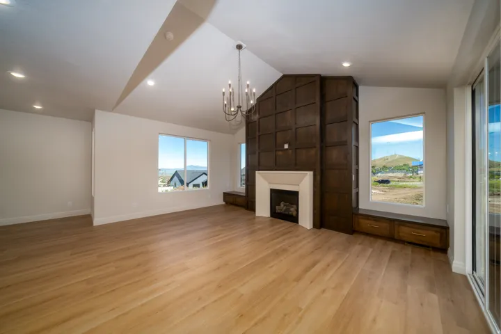 1125 E Center St, Hyde Park, Utah 84318