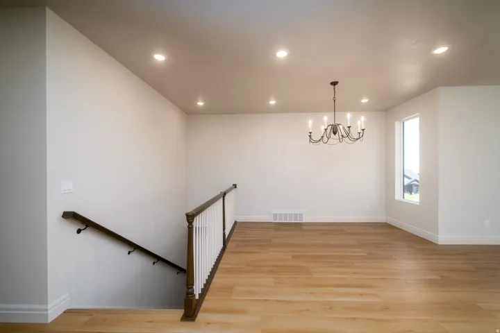 1125 E Center St, Hyde Park, Utah 84318
