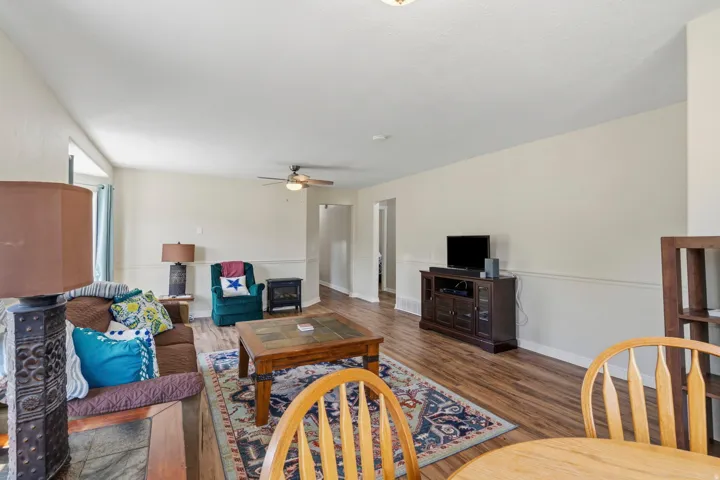 566 S Main St, Lyman, Utah 84749