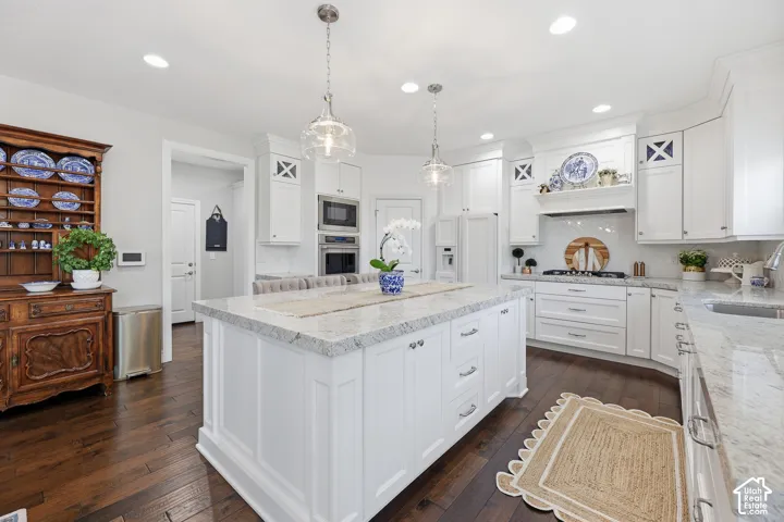 2112 E Tuscany Creek Way, Draper, Utah 84020