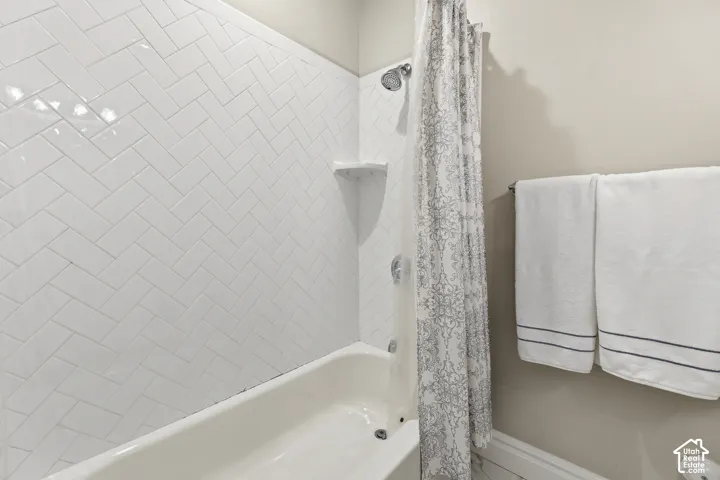 2112 E Tuscany Creek Way, Draper, Utah 84020