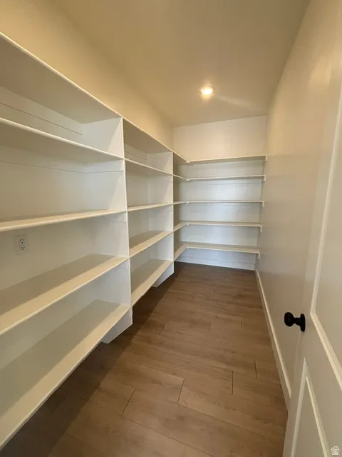 OVERSIZED PANTRY!!!
