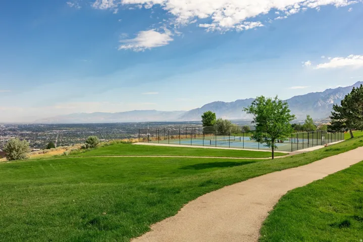 258 E Red Leaf Dr, Draper, Utah 84020