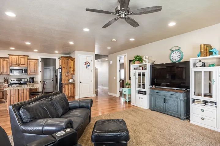 258 E Red Leaf Dr, Draper, Utah 84020