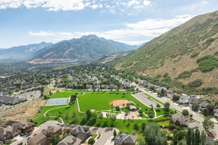 258 E Red Leaf Dr, Draper, Utah 84020