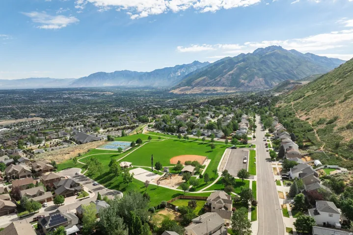 258 E Red Leaf Dr, Draper, Utah 84020
