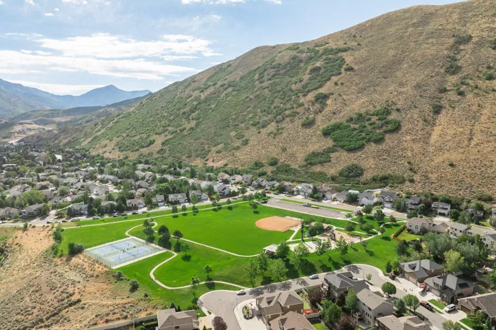 258 E Red Leaf Dr, Draper, Utah 84020
