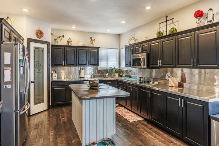 9995 S Caddie Cir, South Jordan, Utah 84009