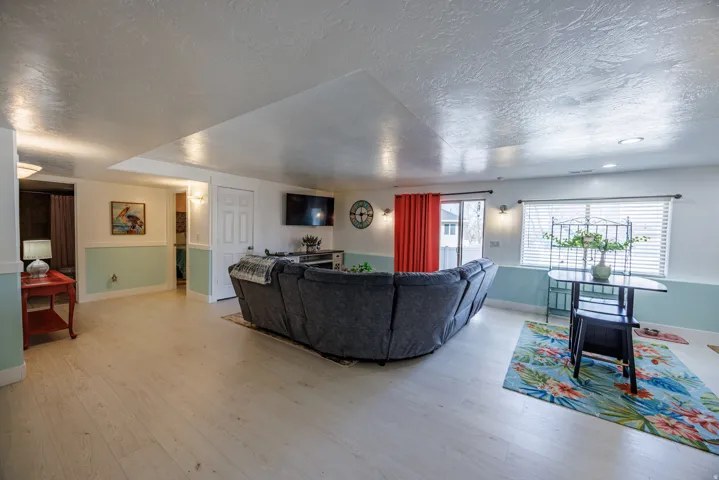 9995 S Caddie Cir, South Jordan, Utah 84009