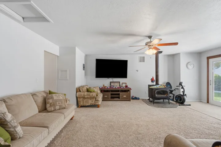 161 E 100 N, Bicknell, Utah 84715