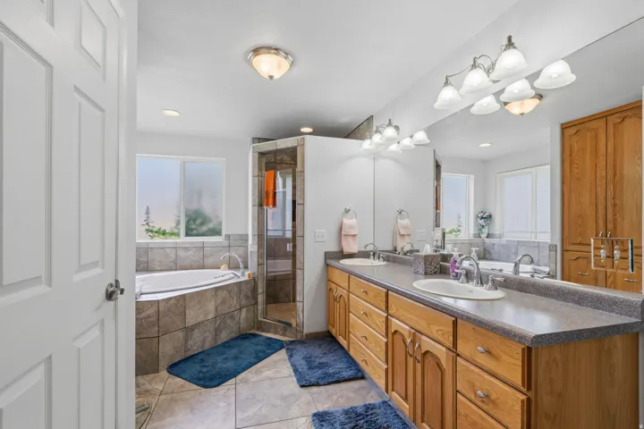 161 E 100 N, Bicknell, Utah 84715