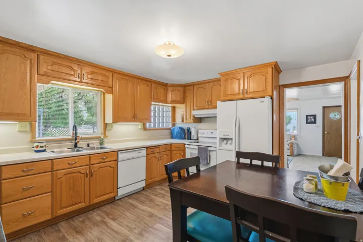 161 E 100 N, Bicknell, Utah 84715