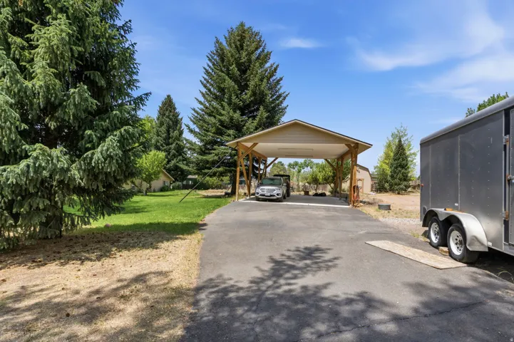 161 E 100 N, Bicknell, Utah 84715
