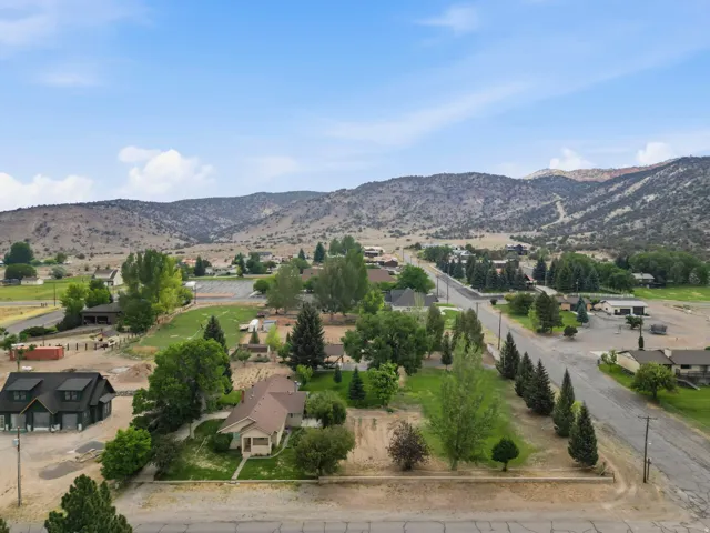 161 E 100 N, Bicknell, Utah 84715