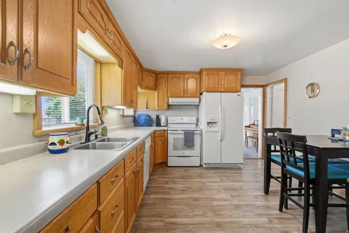 161 E 100 N, Bicknell, Utah 84715