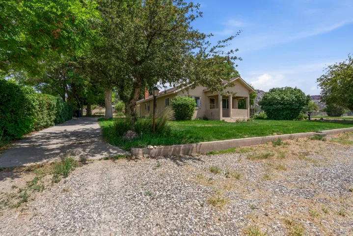 161 E 100 N, Bicknell, Utah 84715
