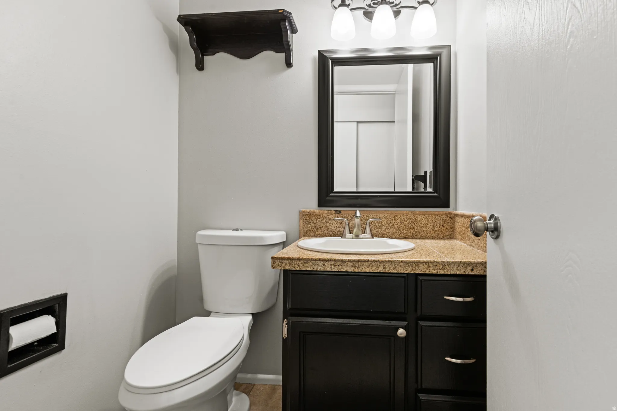 1/2 Bath
