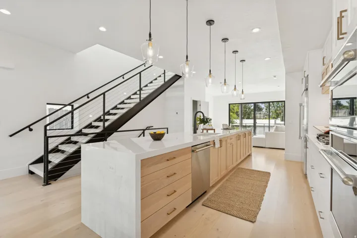 860 E 3rd Ave #5, Salt Lake City, Utah 84103