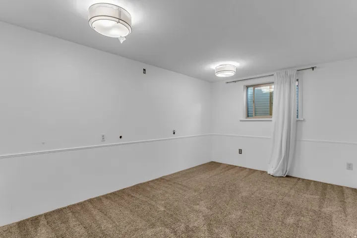 5629 S Laurelwood St, Holladay, Utah 84121