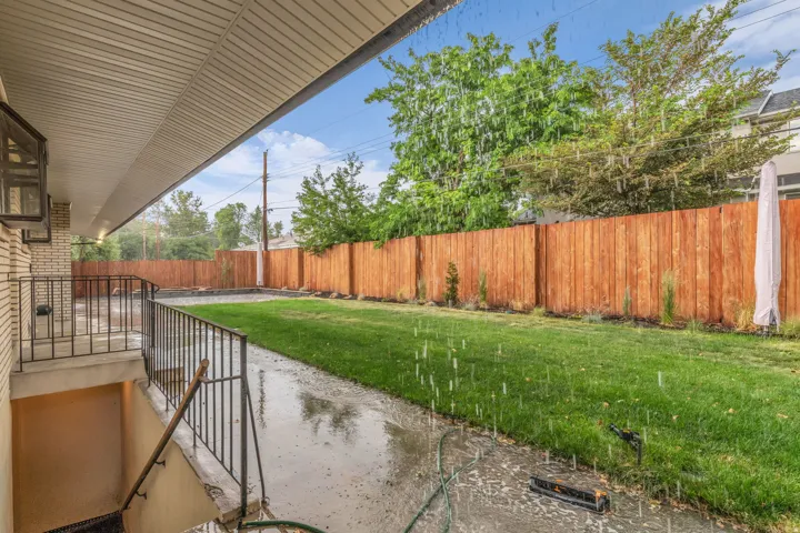 5629 S Laurelwood St, Holladay, Utah 84121
