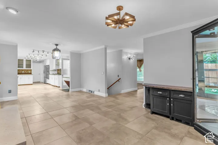 5629 S Laurelwood St, Holladay, Utah 84121