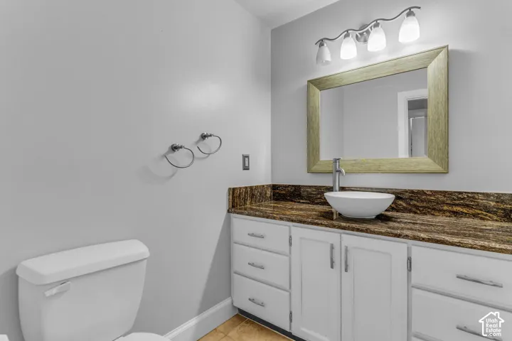 5629 S Laurelwood St, Holladay, Utah 84121