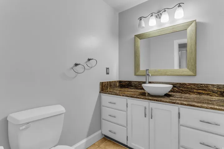 5629 S Laurelwood St, Holladay, Utah 84121