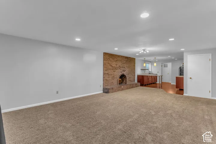 5629 S Laurelwood St, Holladay, Utah 84121