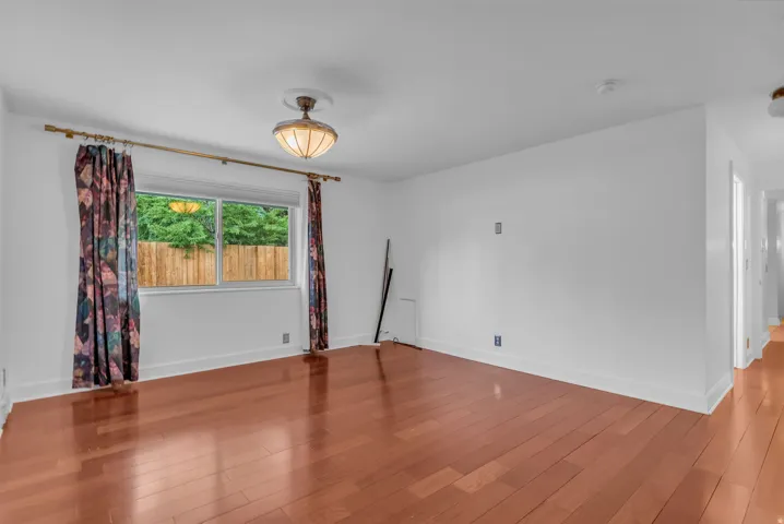 5629 S Laurelwood St, Holladay, Utah 84121