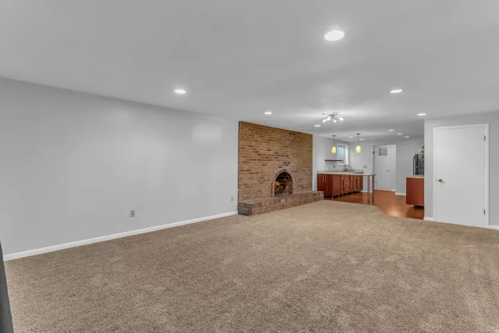 5629 S Laurelwood St, Holladay, Utah 84121