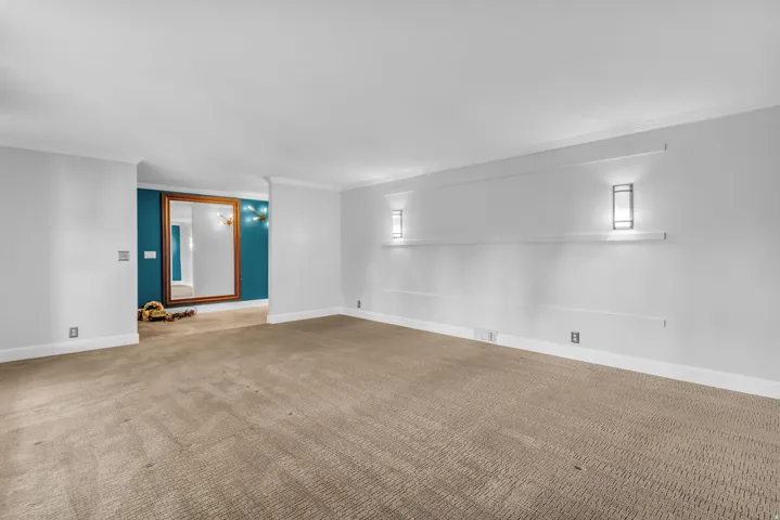 5629 S Laurelwood St, Holladay, Utah 84121