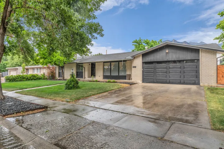 5629 S Laurelwood St, Holladay, Utah 84121