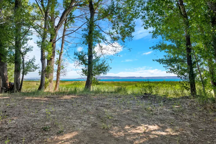 2290 N Big Bear Ln, Garden City, Utah 84028