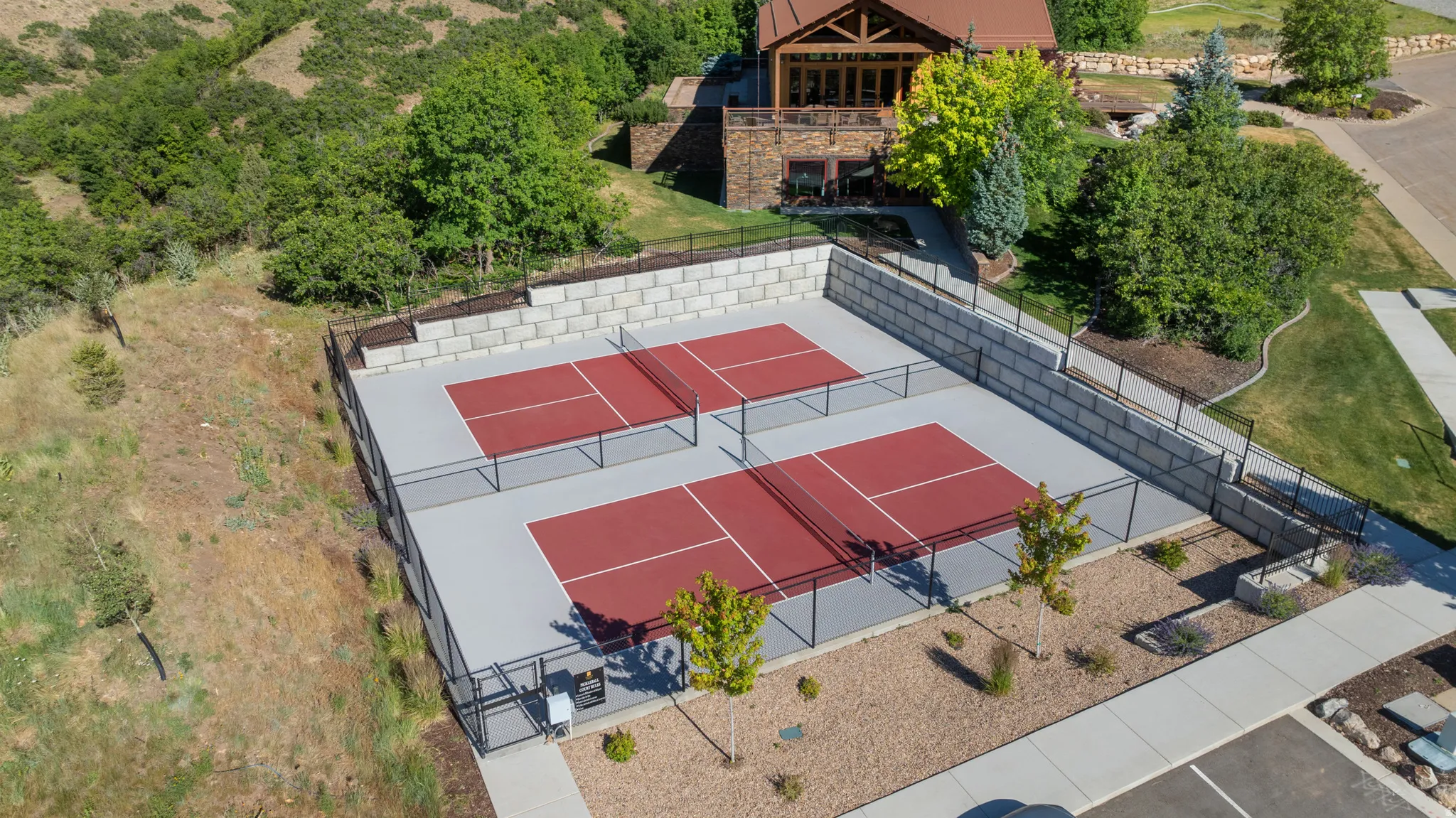 Community pickleball courts
