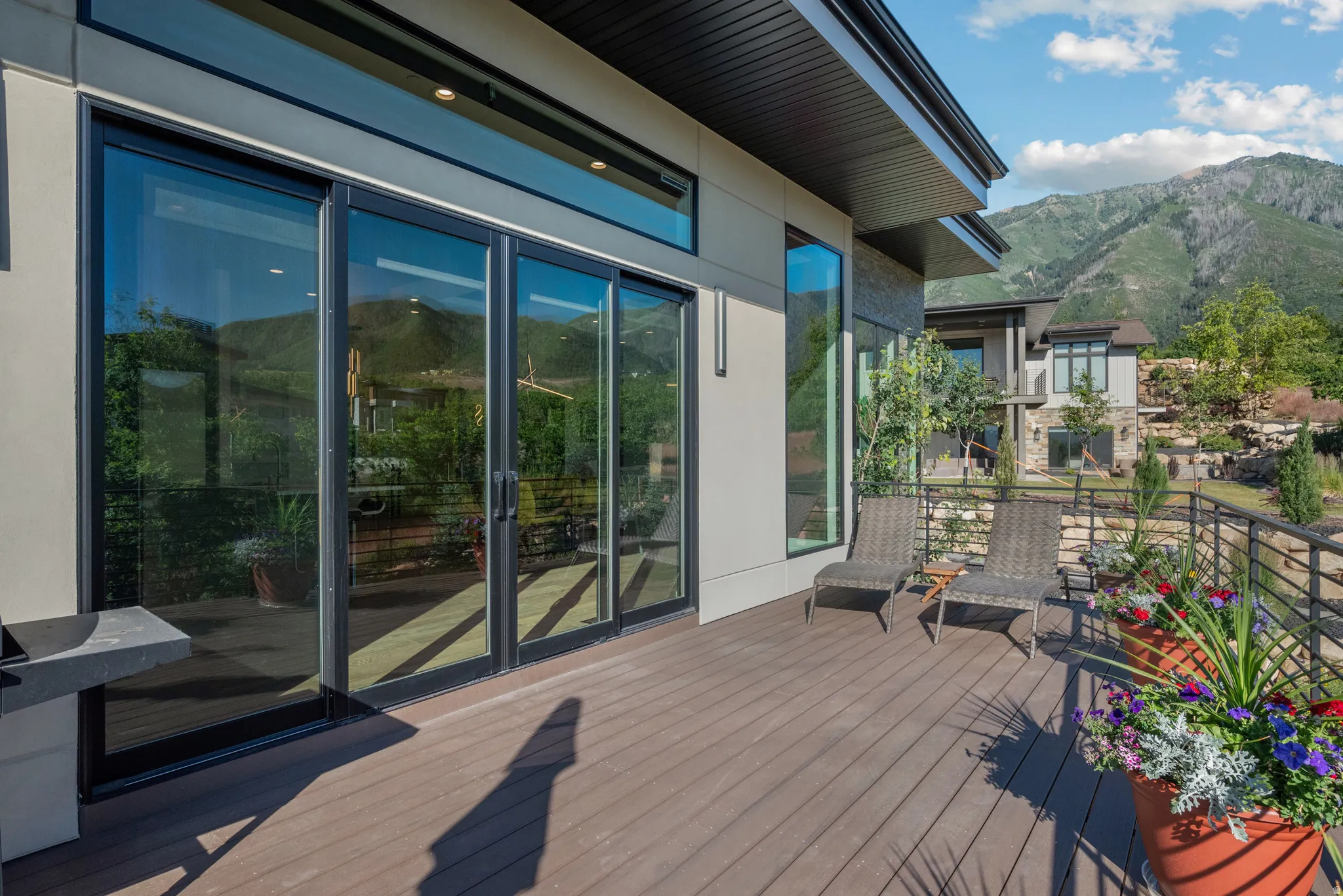 Spacious outdoor deck