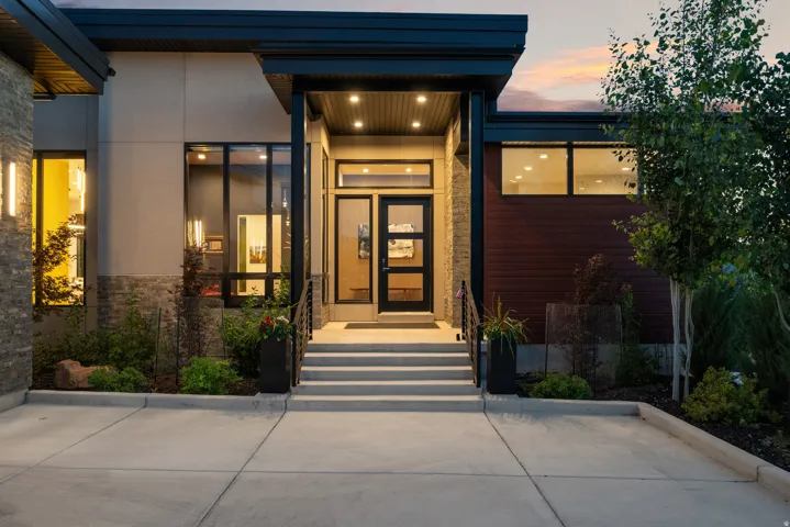 Front entry with large pivot door