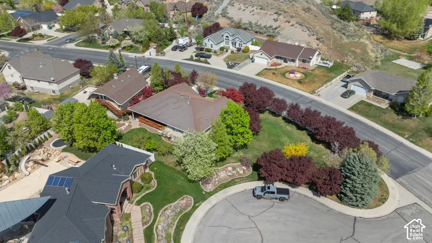 Aerial perspective from the rear