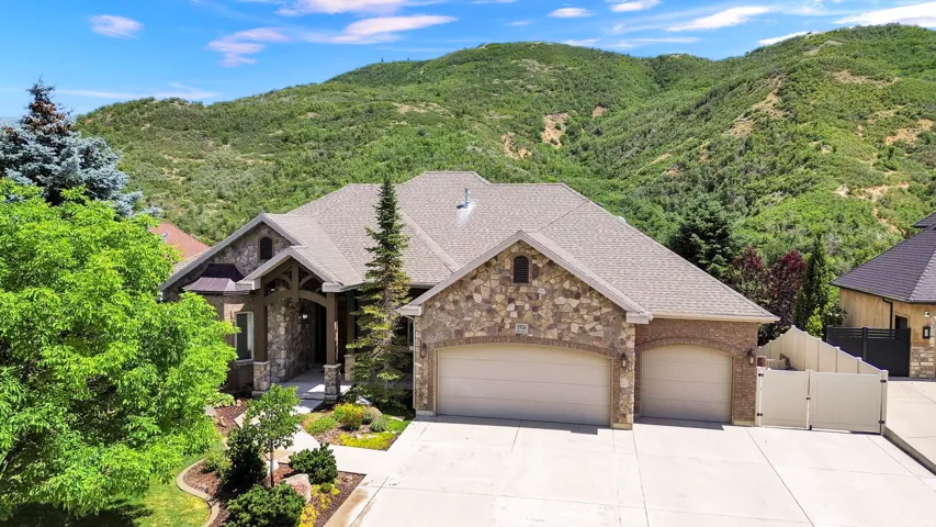 The mountains make the perfect backyard neighbors.