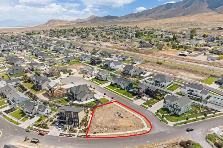 Corner lot with surrounding residential properties