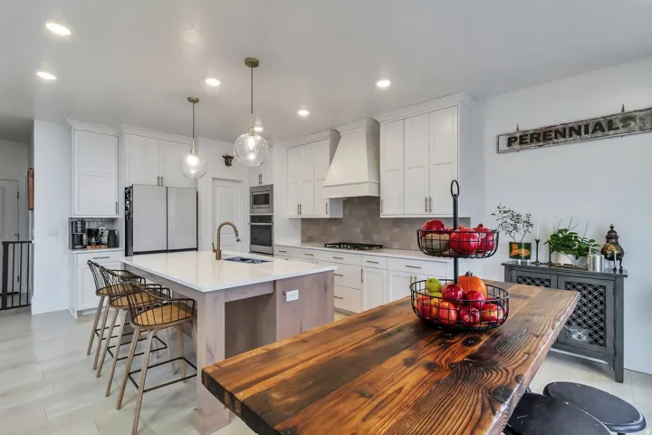 5417 W 3850 S, Hooper, Utah 84315