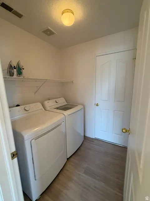 Oversized Laundry room! Washer & Dryer included!!