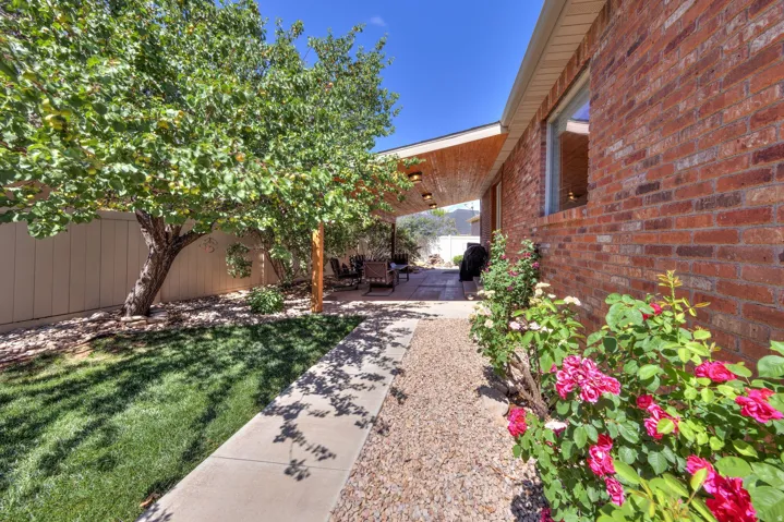 517 E Kiva Dr, Moab, Utah 84532
