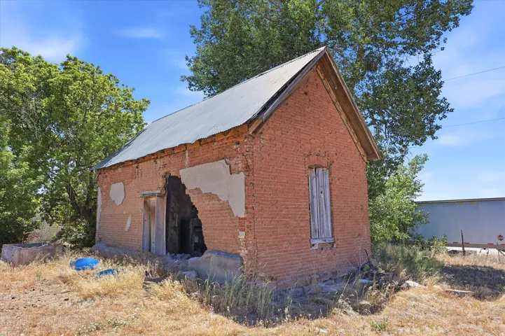 ***Seller and their agents DO NOT assume liability for anyone that goes near or inside the structures.  Please observe from a cautious distance and consult with a professional contractor or structural engineer before entering***
