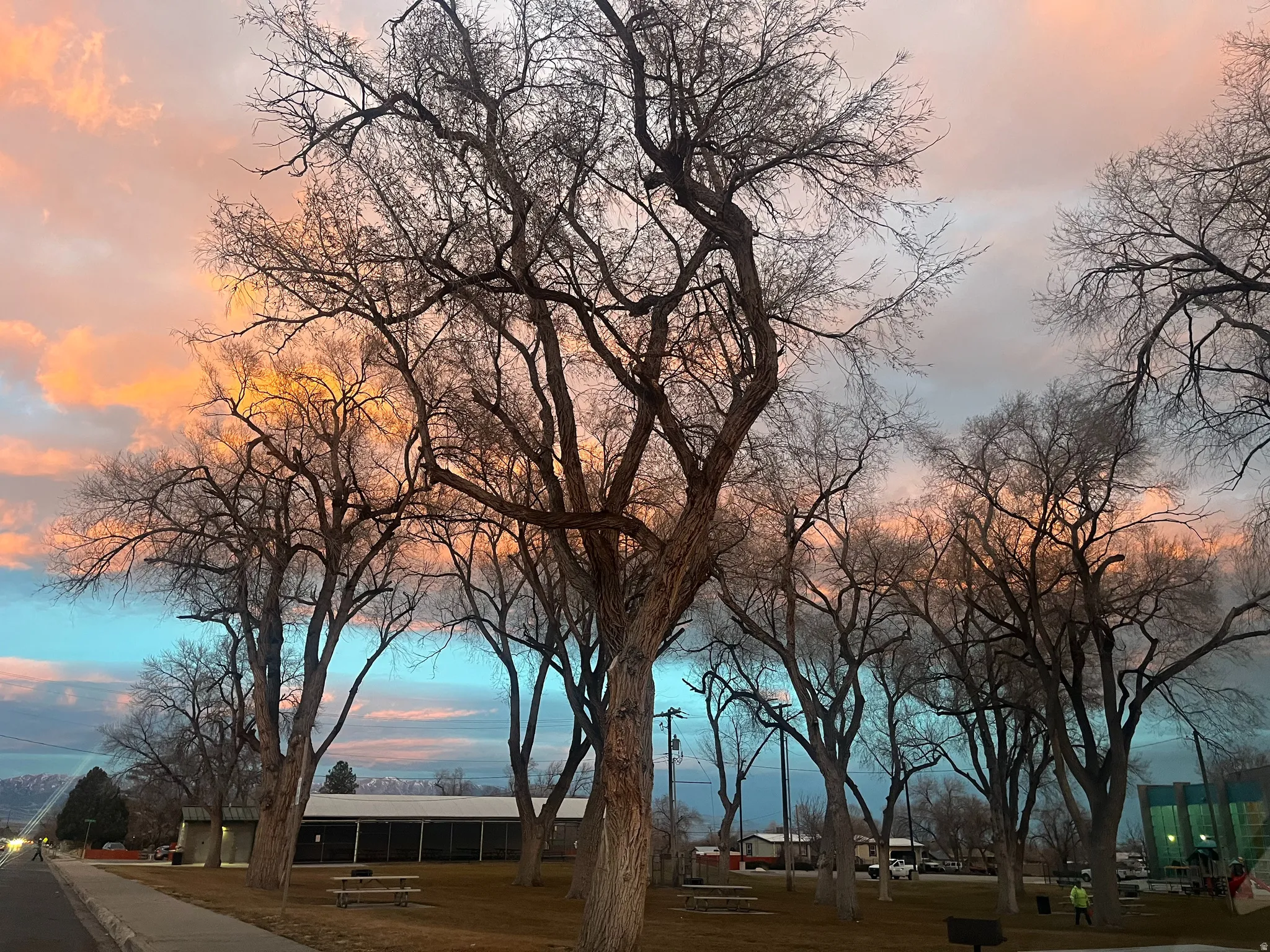 Tooele's Main Summer Music Event is Fridays on Vine Series. Shows are 100% free and Happen every Friday Night at 7;00 PM. They take place at Pratt Aquatic Center